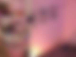 Live cam show with Sue-Holland - Yoga on googirlz