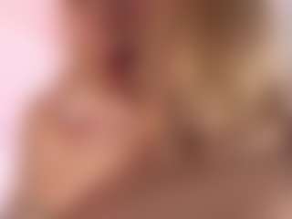 Pokaz na żywo z Sue-Holland - Body Massage na Camsoda
