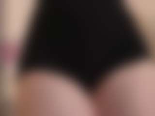 Sue-Sanders's Live Sex Cam Show