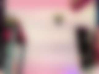 Live cam show with Candy-gabyss - Average on Camming Site