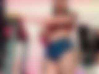 Live cam show with Candy-gabyss - Colombia on Uber Horny