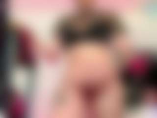 Live cam show with Candy-gabyss - Orgasm on CamwithHer