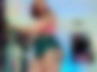Live cam show with Candy-gabyss - Tease on Camsoda