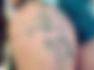 Live cam show with Candy-gabyss - Tease on Camsoda