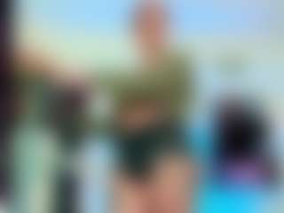 Live cam show with Candy-gabyss - Gape on Camsoda