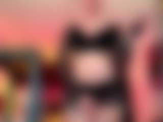 Spettacolo in cam dal vivo con Candy-gabyss - Big Balls su Camsoda