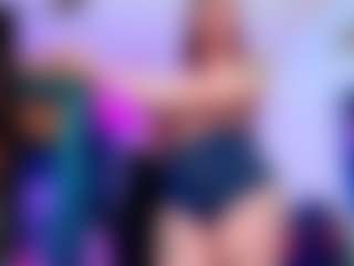 Live cam show with Candy-gabyss - Big Cock on Soda Cam