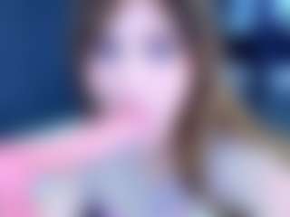 Live cam show with LizzyOlsen - Young Adult on chickslive.net
