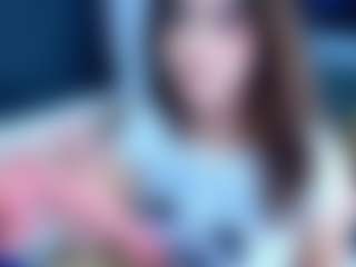 Live cam show with LizzyOlsen - Striptease on SinfulBabes