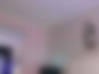 Live cam show with Maia Reficco - Brown Hair on CamwithHer