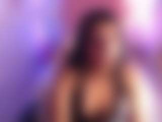 Live cam show with Maia Reficco - Pantyhose on livesuperchat.net