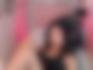 Live cam show with Maia Reficco - Petite on eurowanks.com