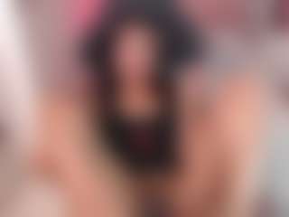 Live cam show with Maia Reficco - Body Massage on CamwithHer