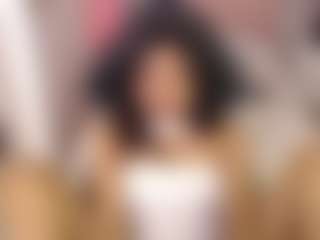 Live cam show with Maia Reficco - Athletic Cum on sexylive.show