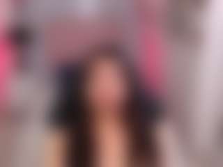 Live cam show with Maia Reficco - Latina Petite on Camming Site | colombia