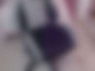 Live cam show with Maia Reficco - Shaved Pussy Brown Hair on Dare Cams