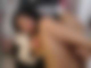Live cam show with Maia Reficco - Young Adult on Camsoda