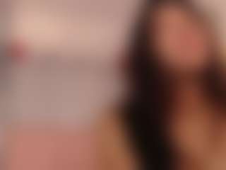 Live cam show with Maia Reficco - Striptease on Dare Cams