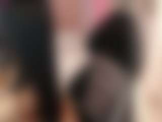 Live cam show with Maia Reficco - Teen (18+) on SinfulBabes