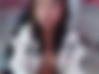 Live cam show with Maia Reficco - Latina on Camversity | colombia