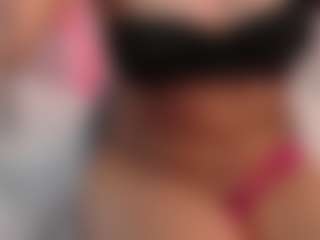 Live cam show with Maia Reficco - Squirt on CamClone