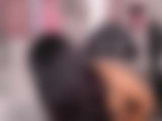 Live cam show with Maia Reficco - Petite Teen (18+) on https://playwithruby.com