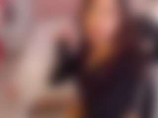 Live cam show with Maia Reficco - Athletic Brown Eyes on instabang
