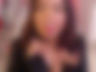 Live cam show with Maia Reficco - Shaved Pussy Teen (18+) on Fit Hotties