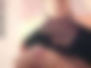 Live cam show with Maia Reficco - Amateur on Camsoda
