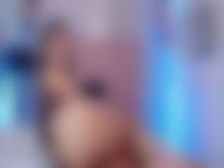 Live cam show with Maia Reficco - Sexy on CamSodaAdn