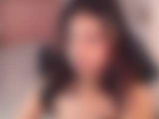 Live cam show with Maia Reficco - Amateur on liverealitysex.com