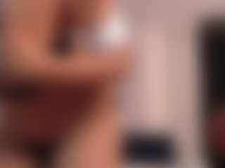 Maia Reficco's Live Sex Cam Show