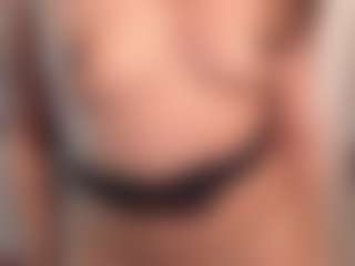 Maia Reficco's Live Sex Cam Show