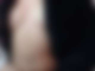 Live cam show with Maia Reficco - Domination on StripNow