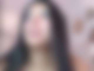 Live cam show with Maia Reficco - Brown Hair Petite on Camiplay Live