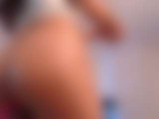 Live cam show with Maia Reficco - Colombian on Camming Site | colombia