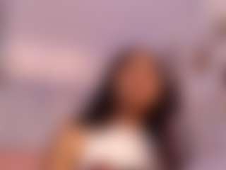 Live cam show with Maia Reficco - Foot Fetish Brown Hair on Big Tits