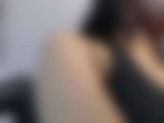 Live cam show with Maia Reficco - Hairy Pussy on Dare Cams