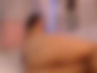 Live cam show with Maia Reficco - Athletic Teen (18+) on Camsoda