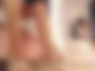 Live cam show with Maia Reficco - Pantyoff on CamwithHer