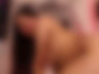 Live cam show with Maia Reficco - Spank Brown Hair on camwithhim.com