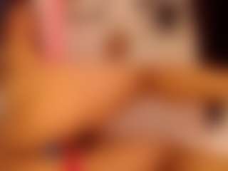 Live cam show with Maia Reficco - Petite Teen (18+) on Camsoda