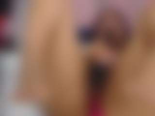 Live cam show with Maia Reficco - Big Ass on Mixed Magazine Live