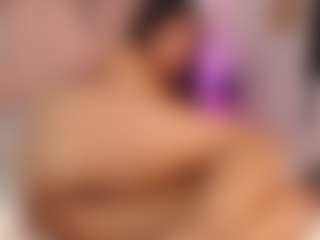 Live cam show with Maia Reficco - Squirt Young Adult on Camversity