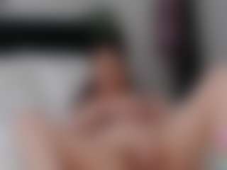 Live cam show with ShadeofPink - Toes on Livezox