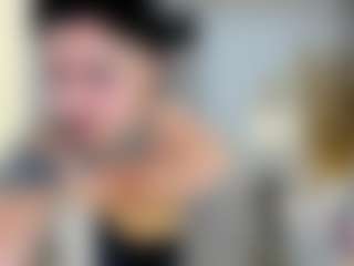 Live cam show with Stefantransman - Colombia on hotwifechat.live