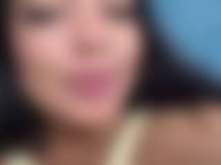 Live cam show with VALERY DUGLASS - Curvy on Pornisteam.com