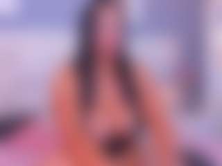 VALERY DUGLASS's Live Sex Cam Show