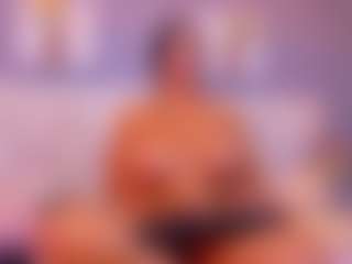 VALERY DUGLASS's Live Sex Cam Show