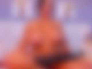 VALERY DUGLASS's Live Sex Cam Show